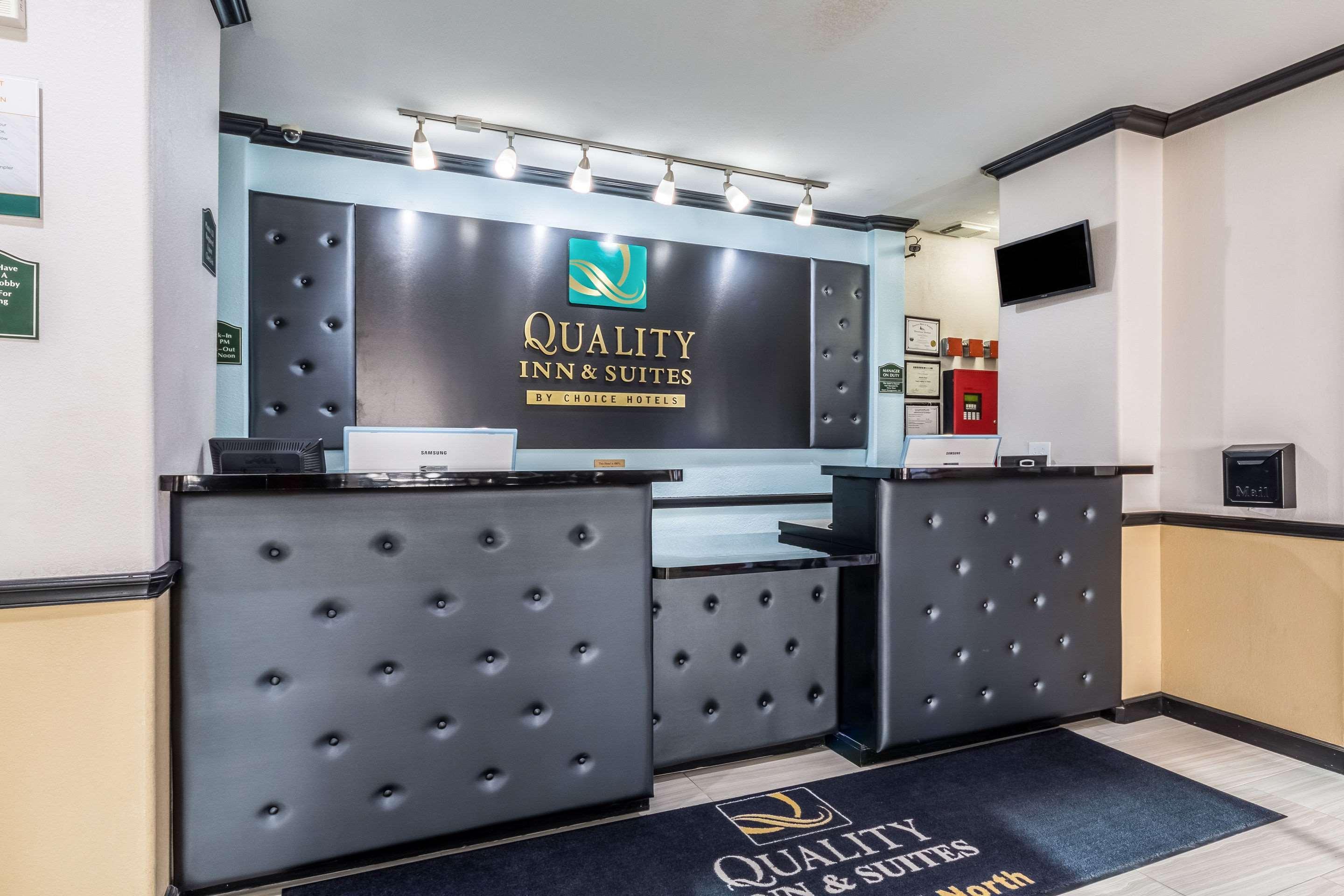 Quality Inn & Suites Seaworld North San Antonio Bagian luar foto