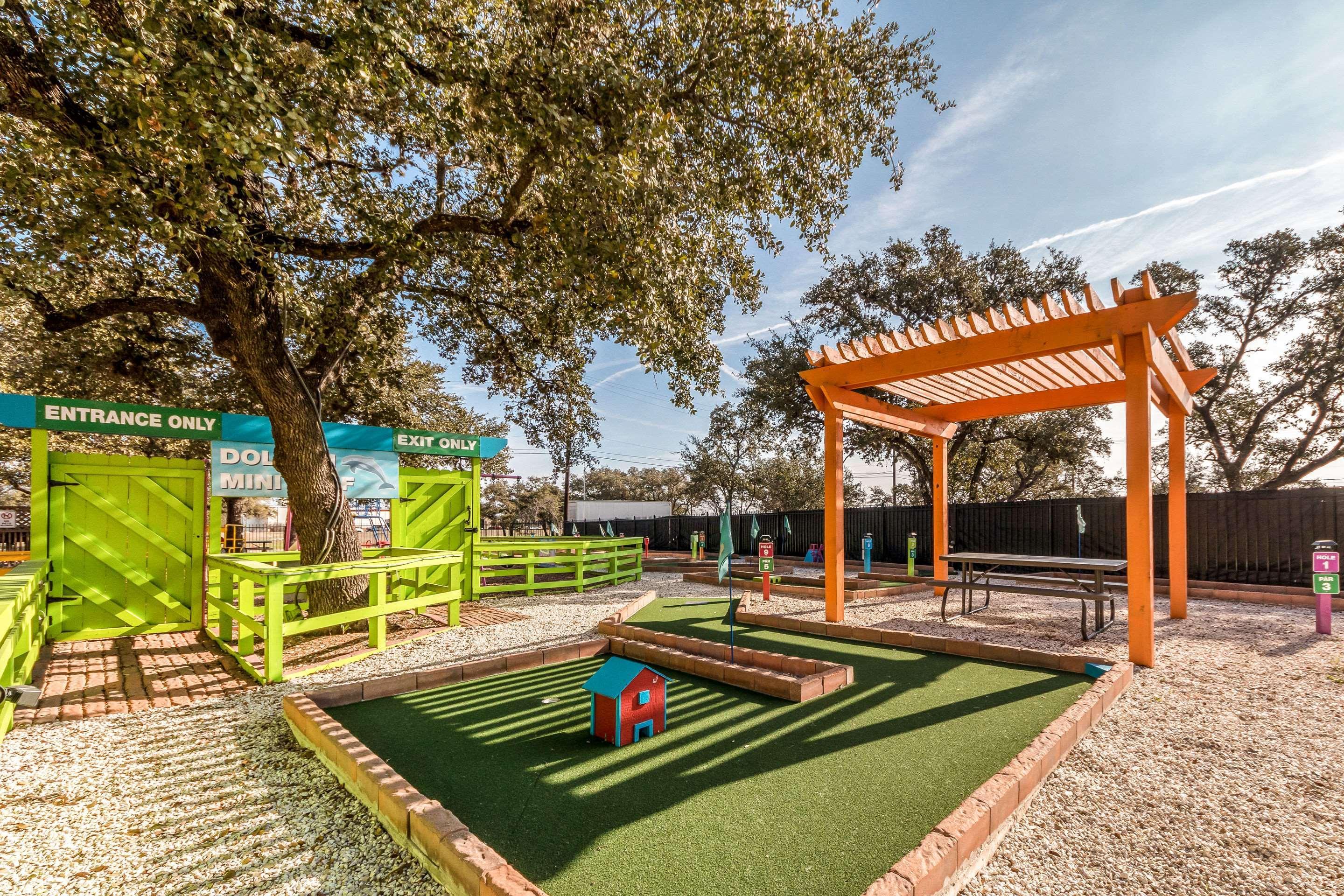 Quality Inn & Suites Seaworld North San Antonio Bagian luar foto