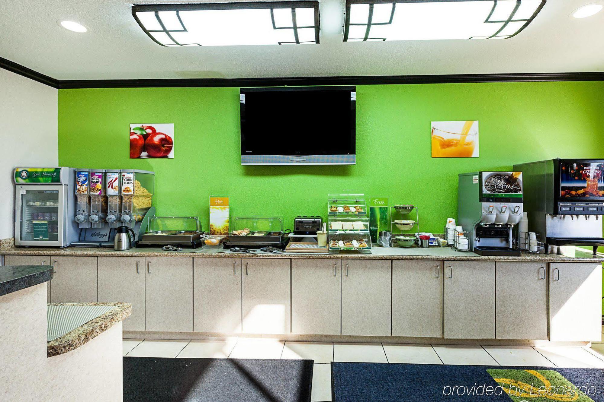 Quality Inn & Suites Seaworld North San Antonio Bagian luar foto
